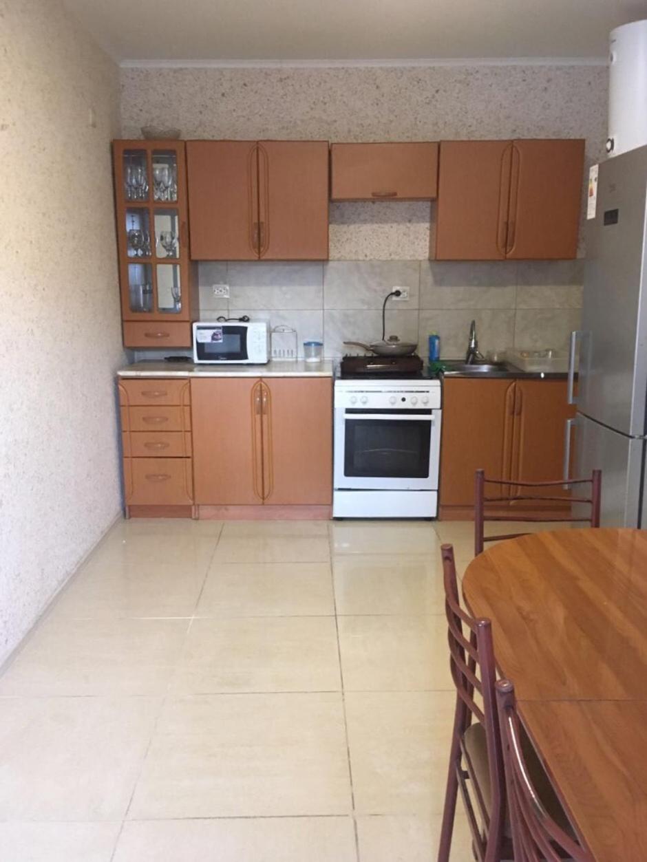 Esnat Guest House Титова 25А Σουχούμι Εξωτερικό φωτογραφία